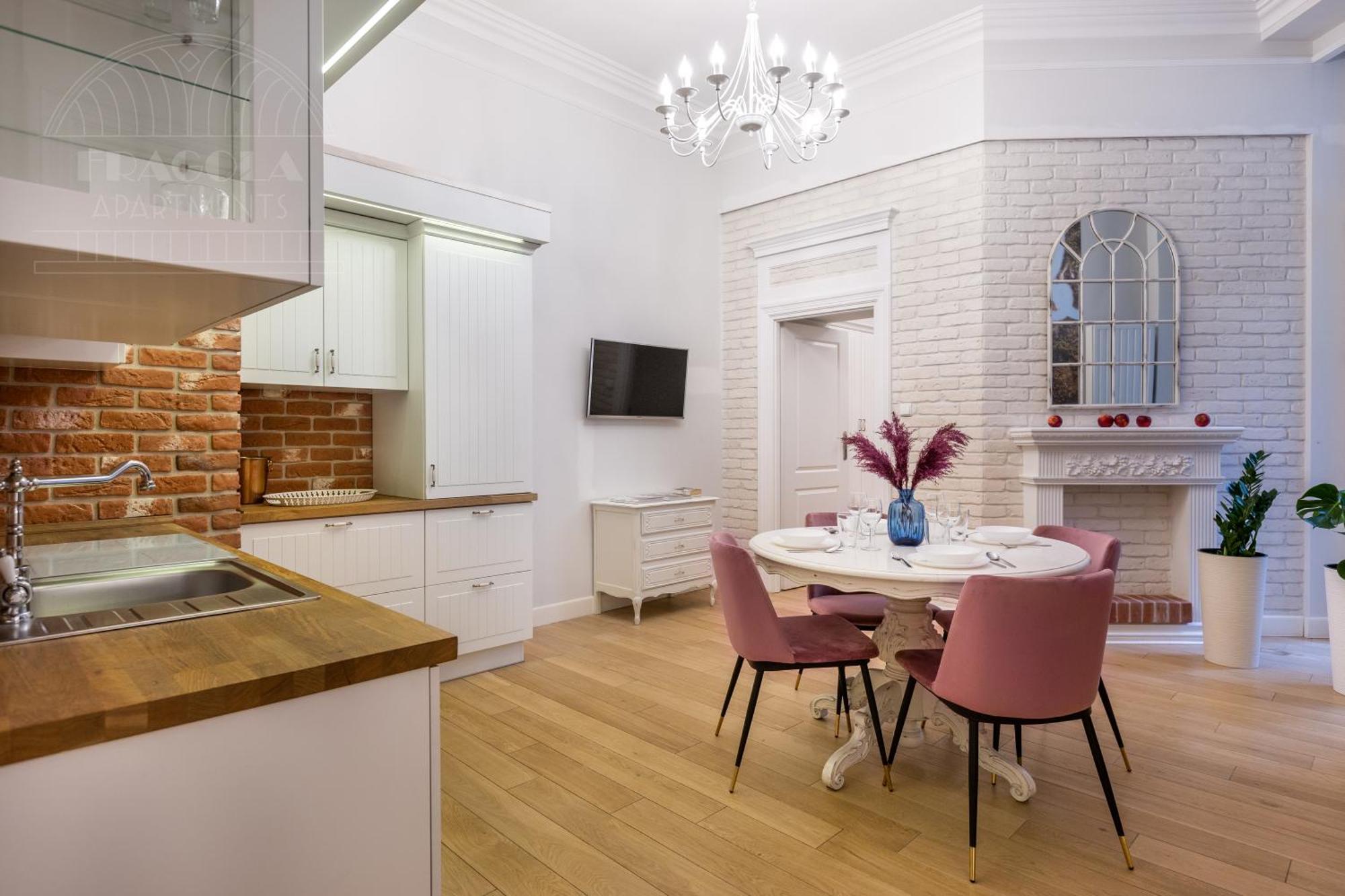 Cozy City Center Apartments Pilsudskiego 11 Красков Екстериор снимка
